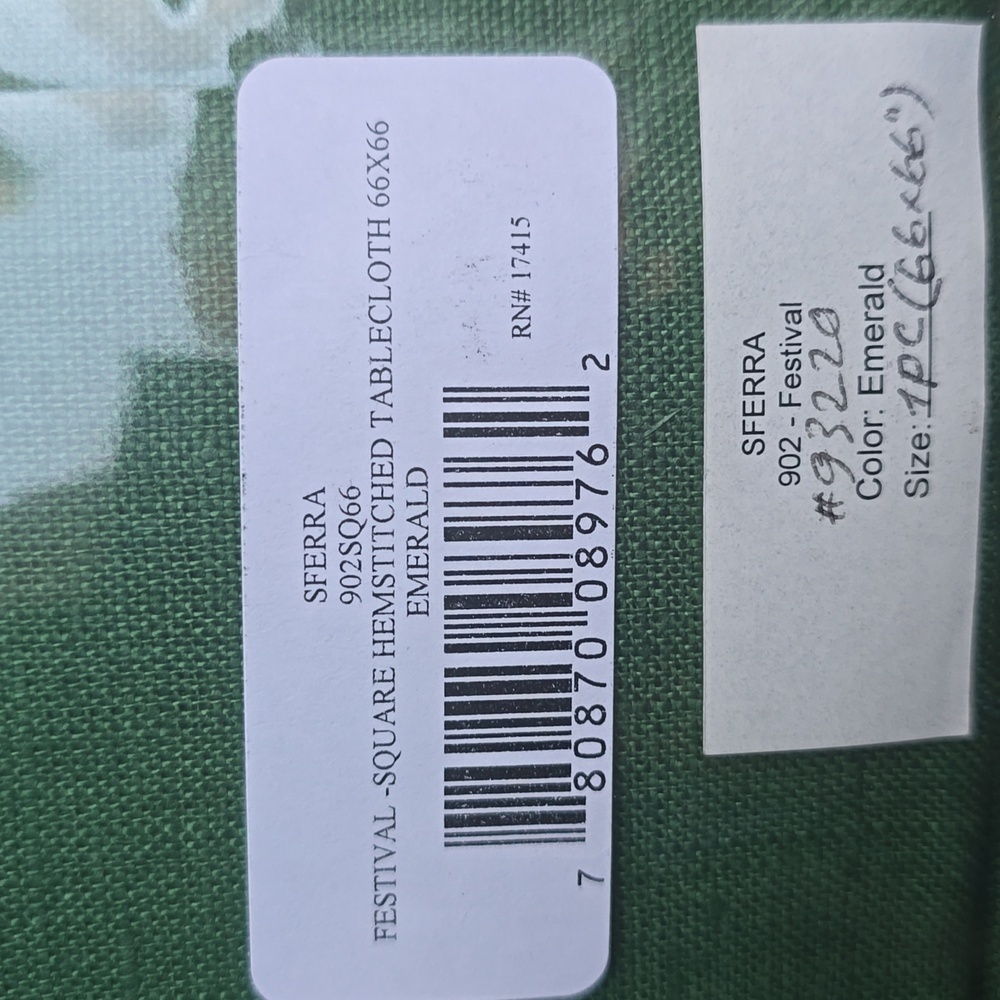 SFERRA Festeval Square Hemstitched Linen Tablecloth, Emerald, Retail $149.95US - Picture 4 of 8